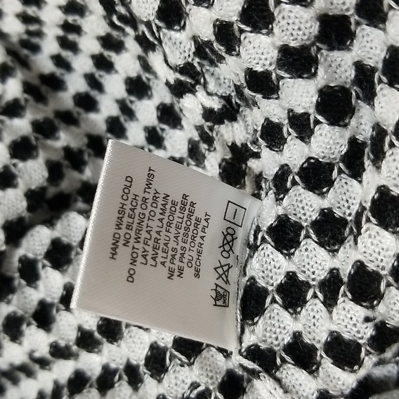 (L) Robert•Kitchen Geometric Print Silk Viscose Soft Tunic Style Top Loungewear - Picture 7 of 8